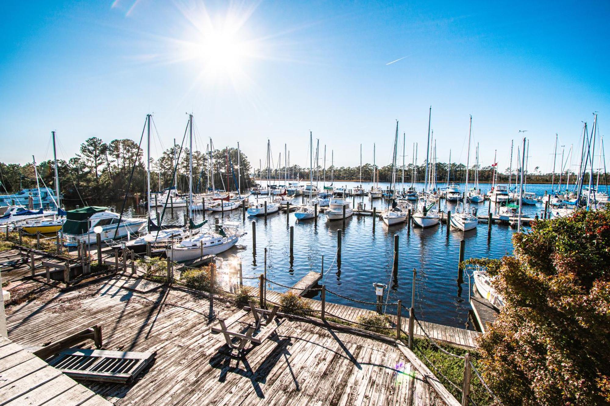 Waterwood Townhouses New Bern Bagian luar foto